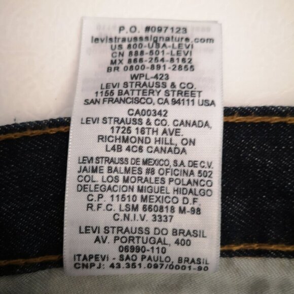 Signature by Levi Strauss Men's Size 40/30 Dark Wash Straight Leg Jeans - Picture 6 of 13